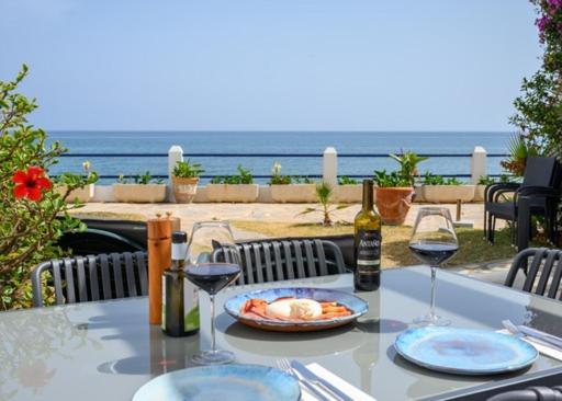 Beach Side Apartments Calahonda Ситио-де-Калаонда Экстерьер фото